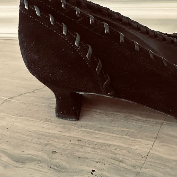 Stuart Weitzman Barclo black, suede loafers. - Picture 4 of 8